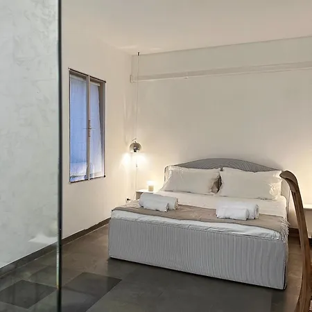 Apartment Arazzo